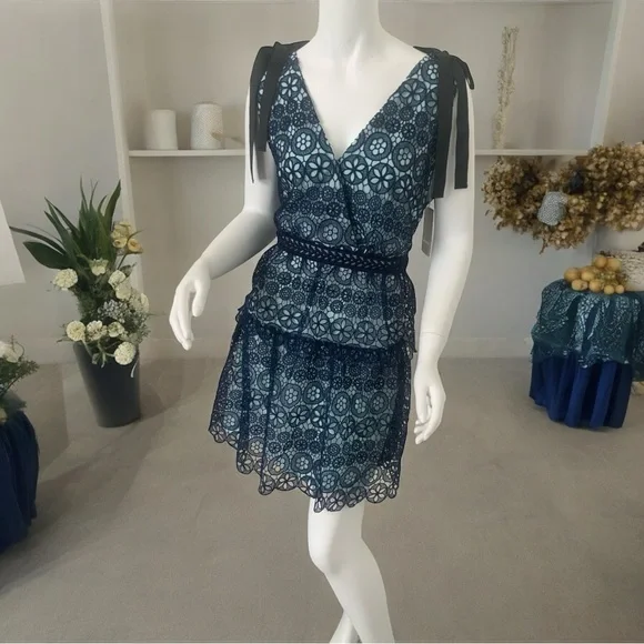 NWT Self-Portrait Tiered Circle Lace Dress Size 10 $440